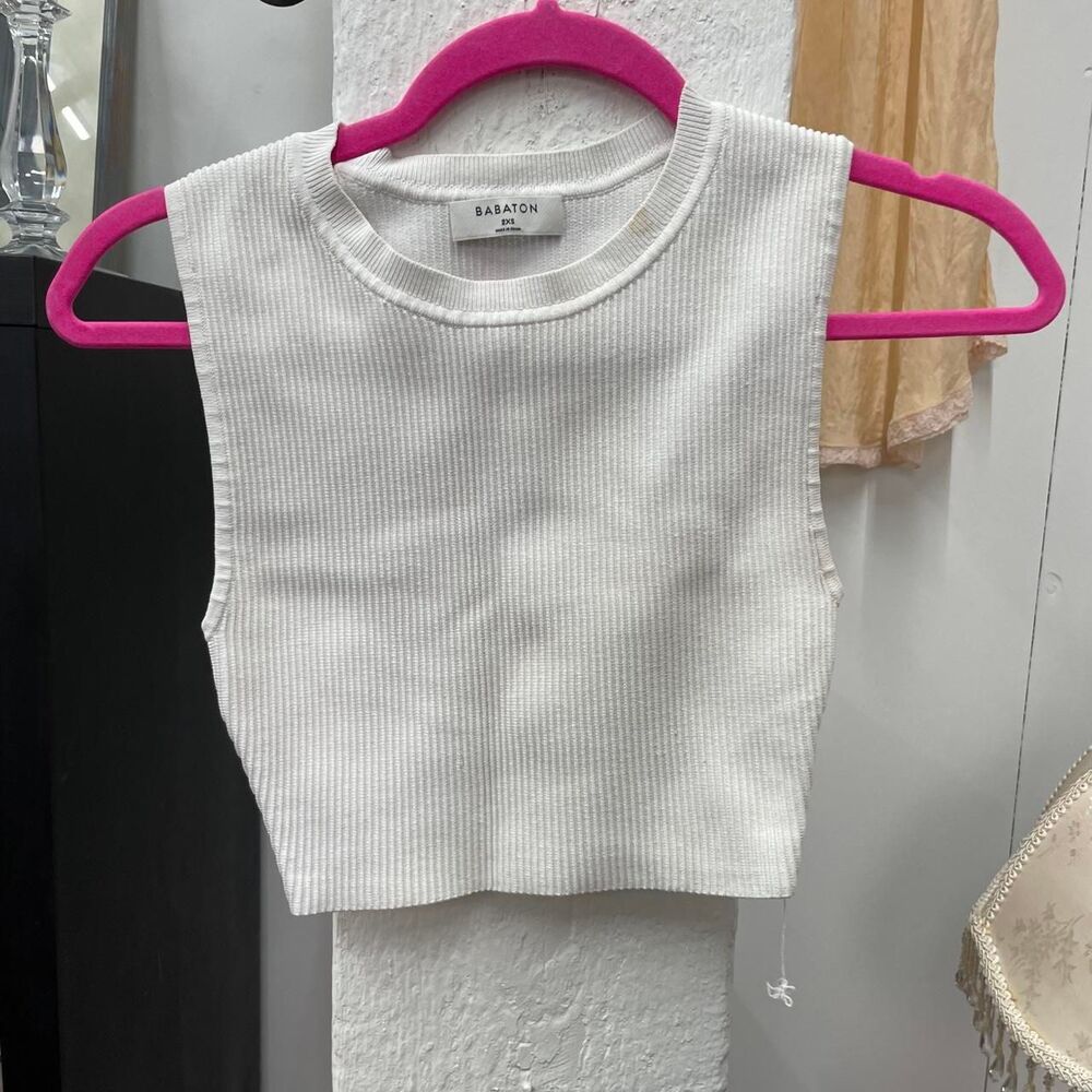 Aritzia Women's White Crop-top